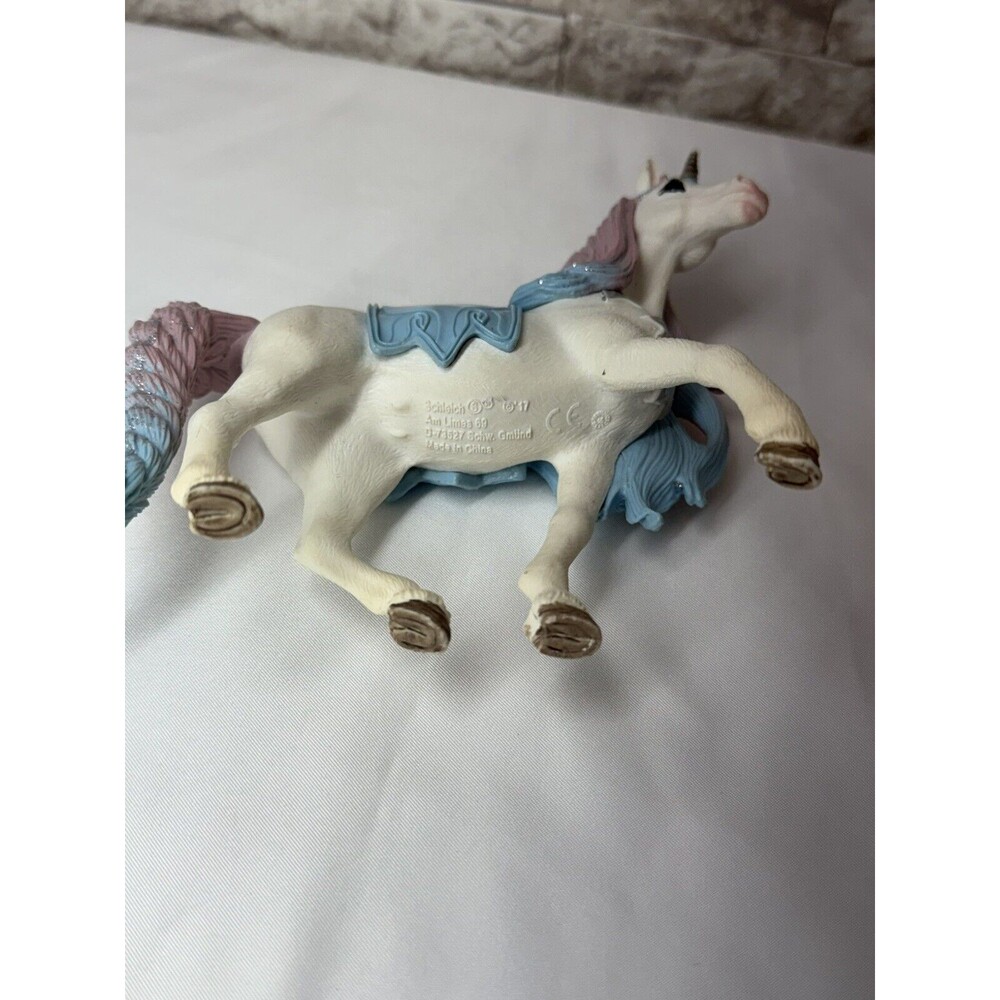 Schleich Unicorn - Picture 10 of 12